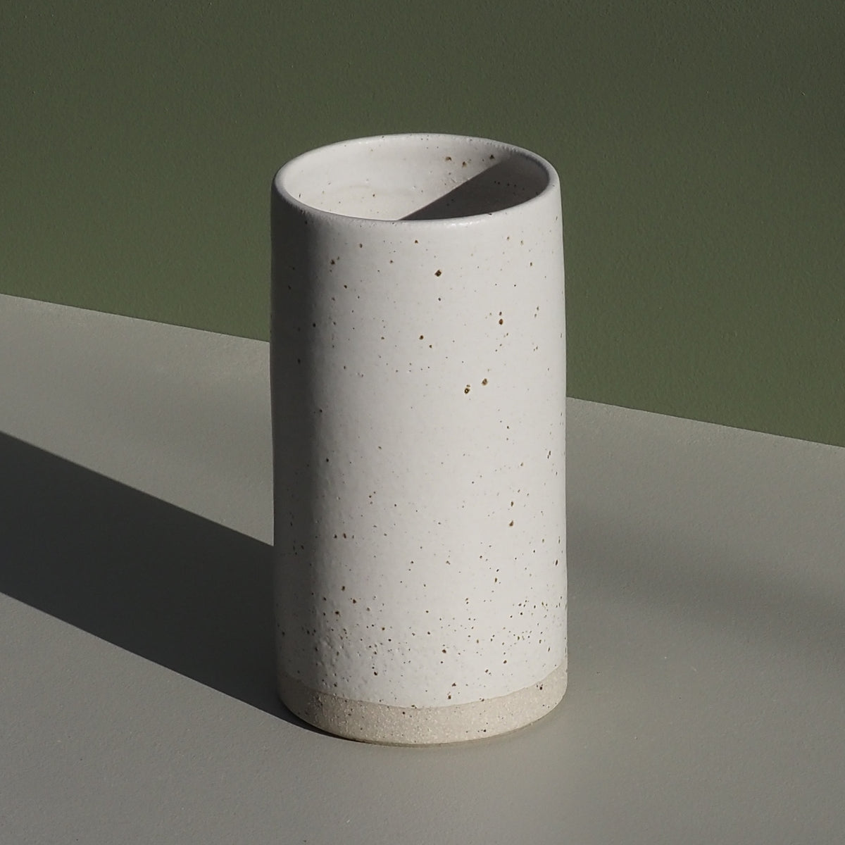 Cylinder L