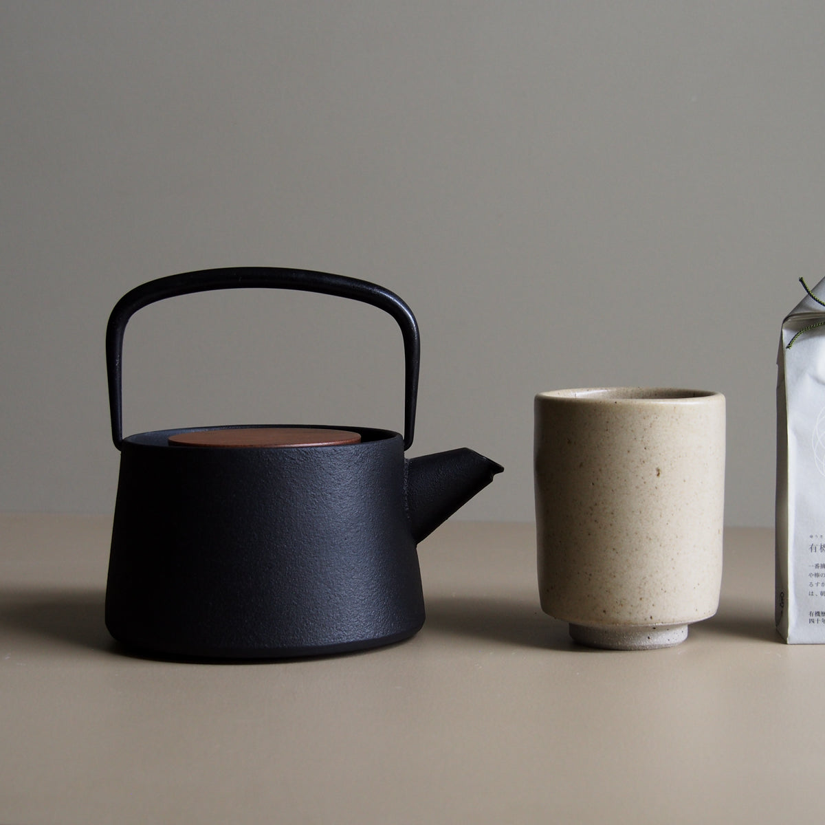 Tetu Teapot &amp; Yunomi Set